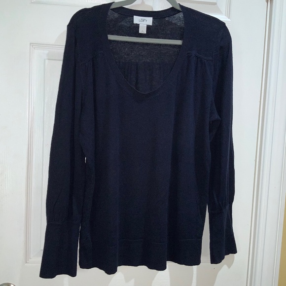 LOFT Tops - Loft linen blend navy blue knit top Sz XL long sleeve scoop neck ribbing